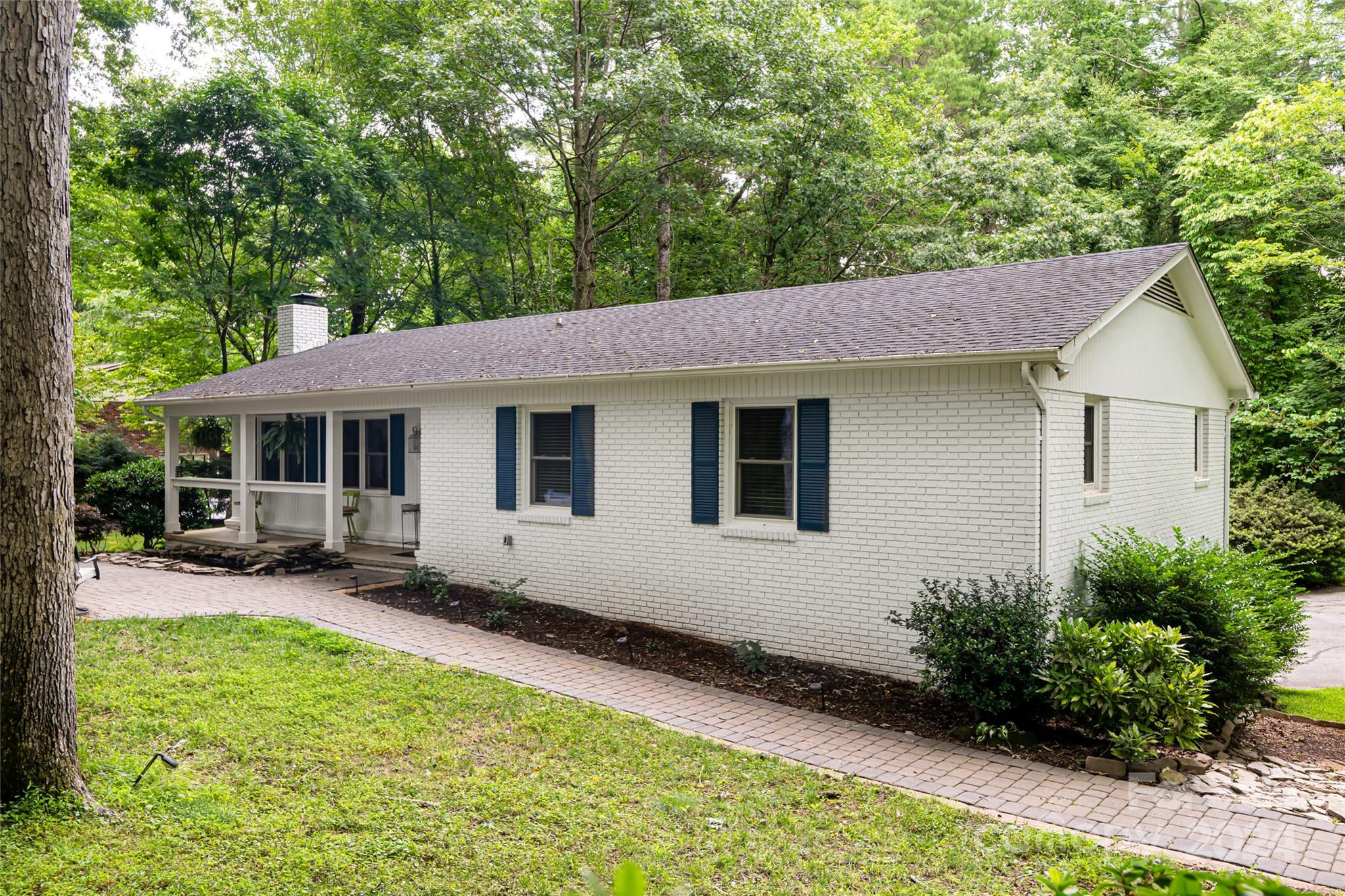 English Hills - Residential