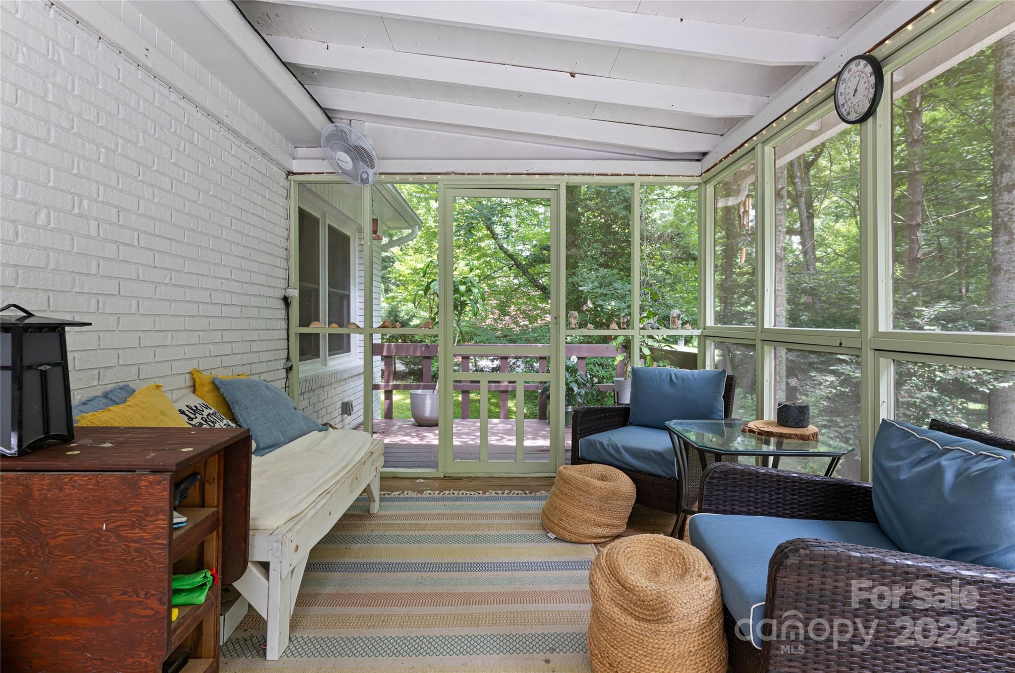 English Hills - Residential