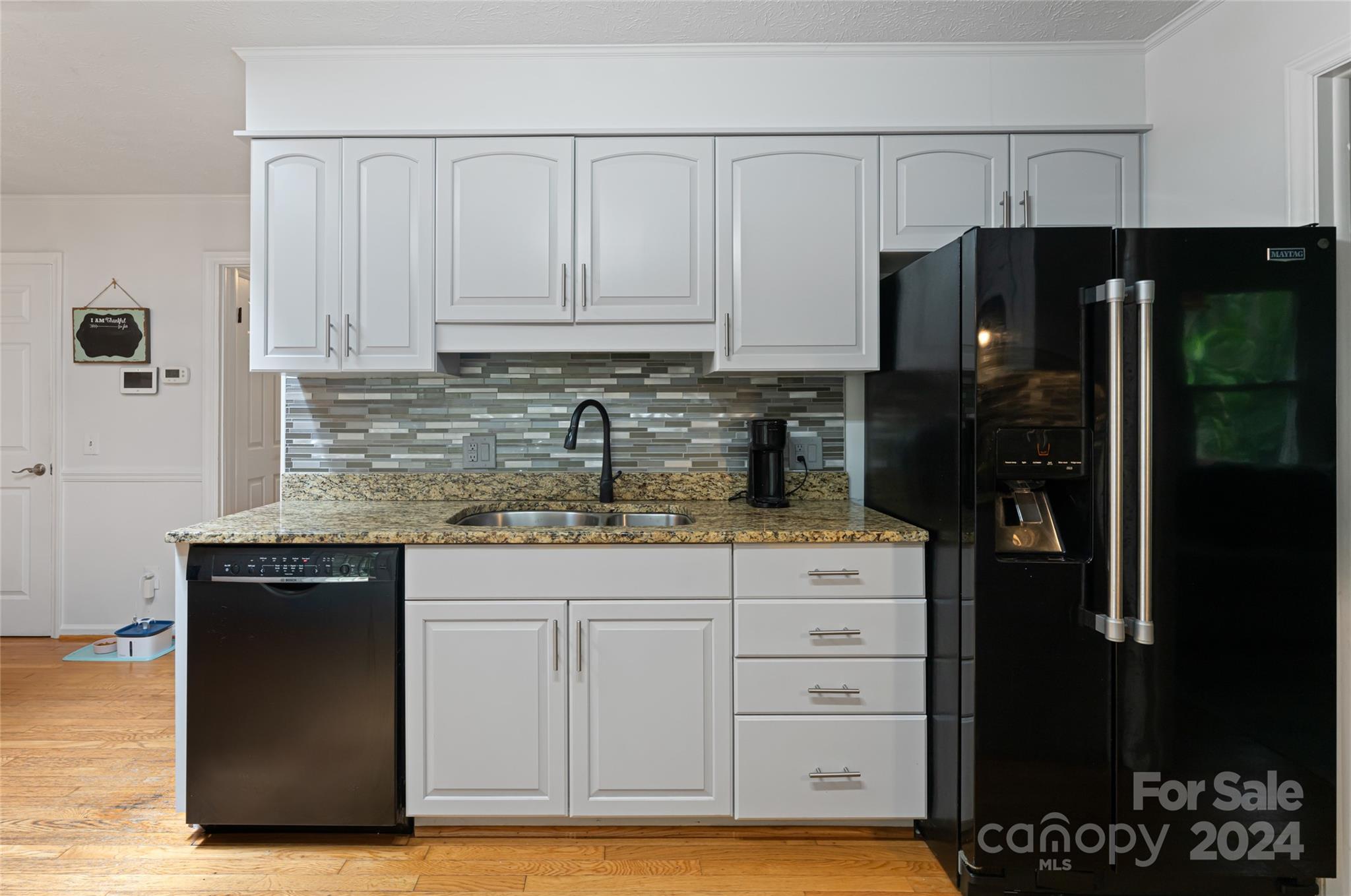 English Hills - Residential