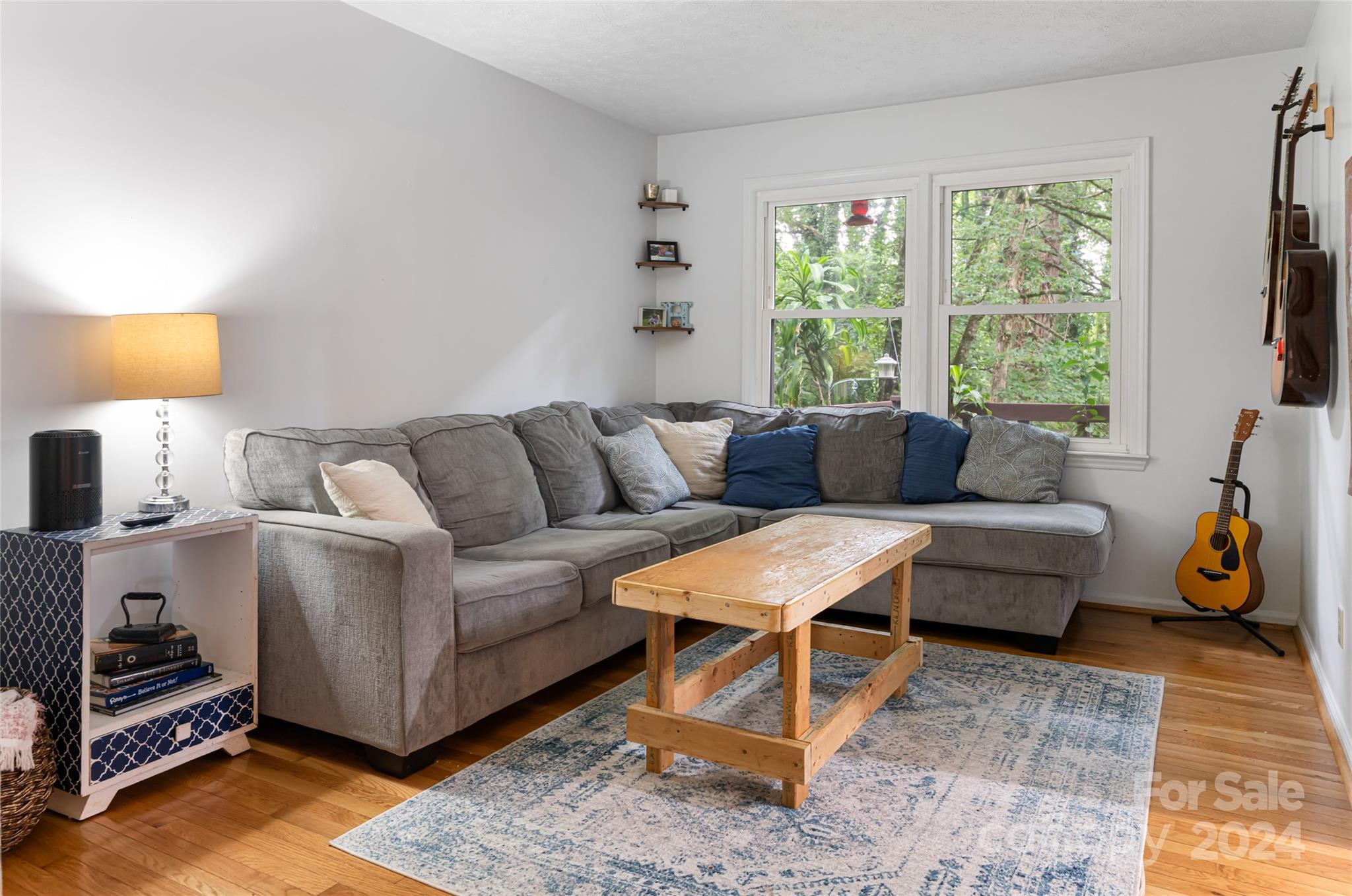 English Hills - Residential