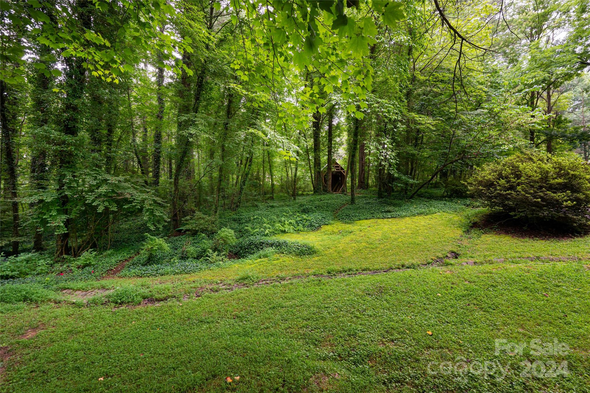 English Hills - Residential