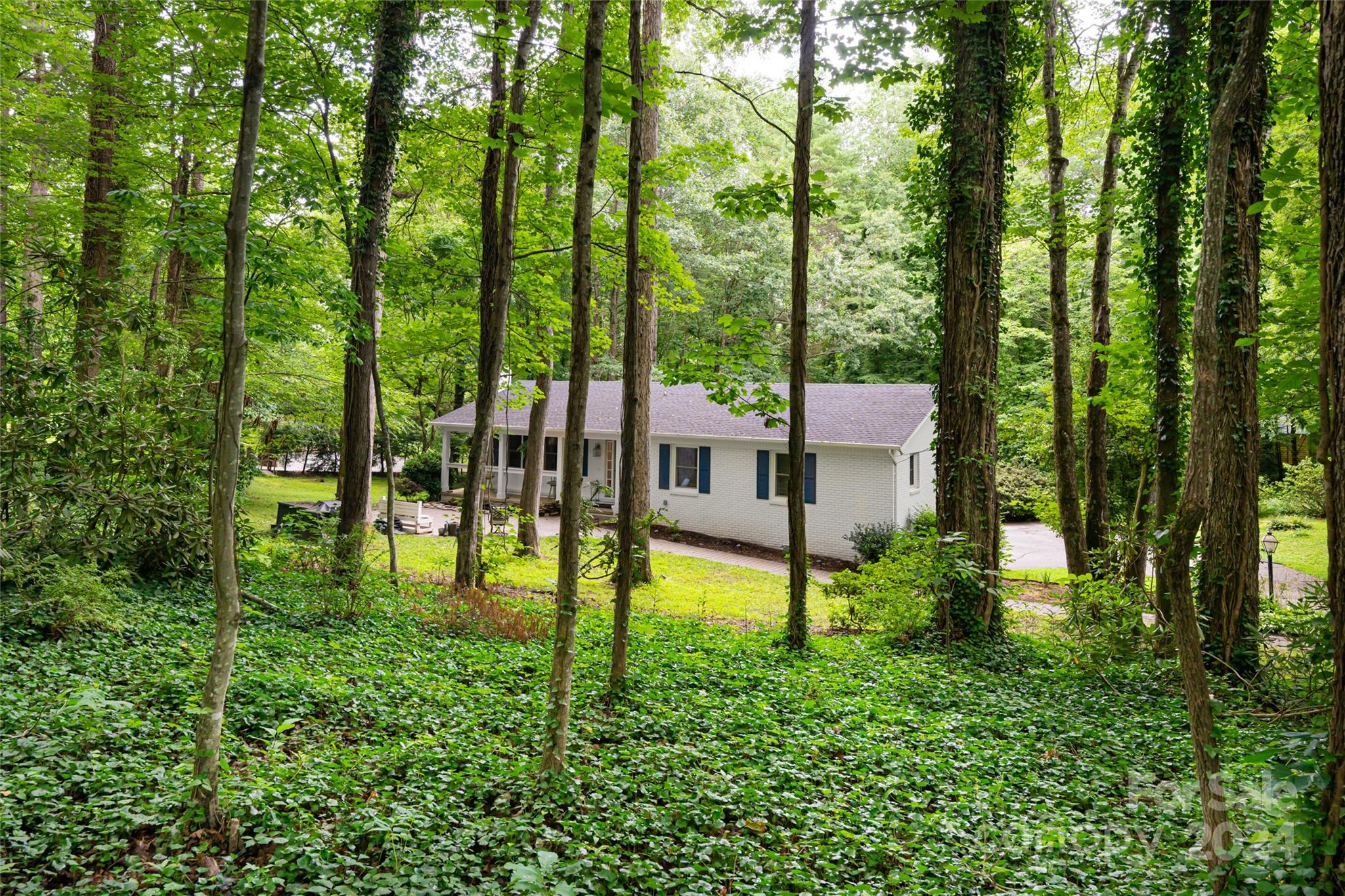 English Hills - Residential