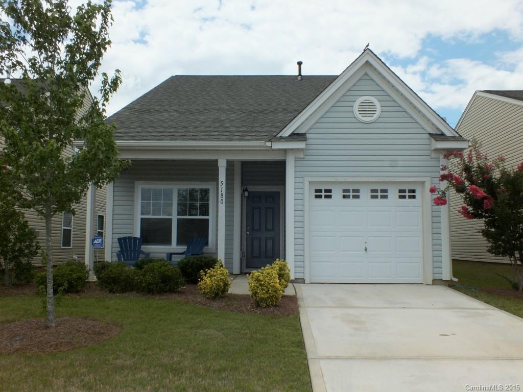 Newport Lakes - Residential