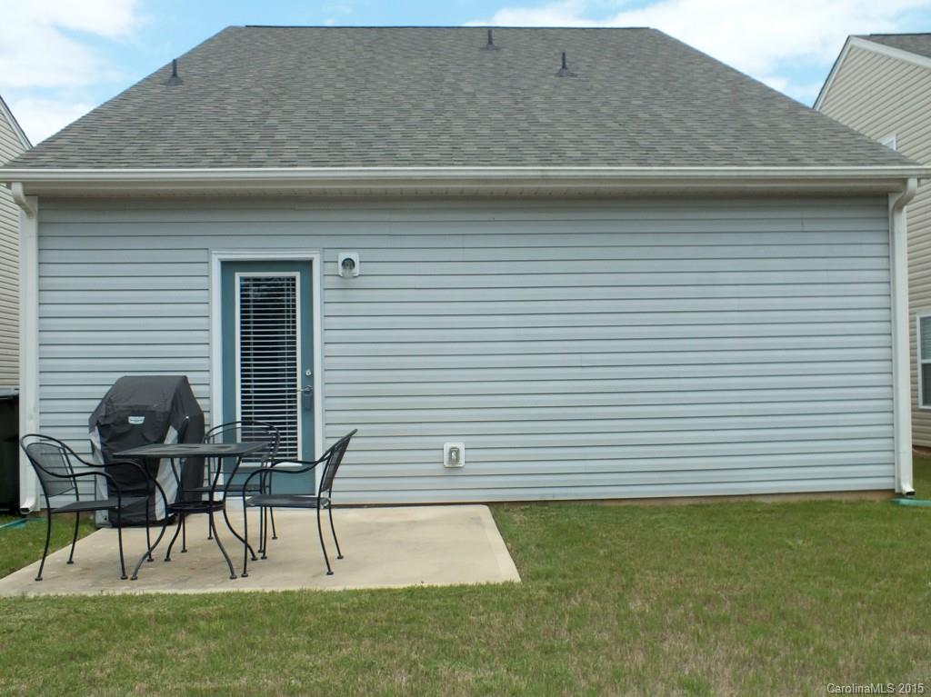 Newport Lakes - Residential