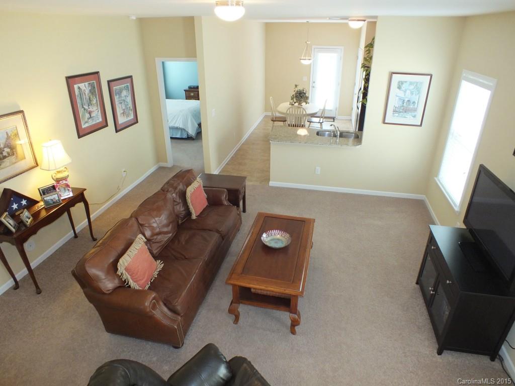 Newport Lakes - Residential