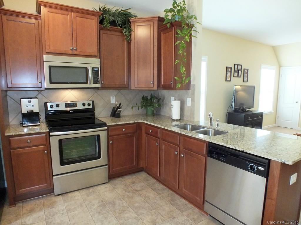 Newport Lakes - Residential