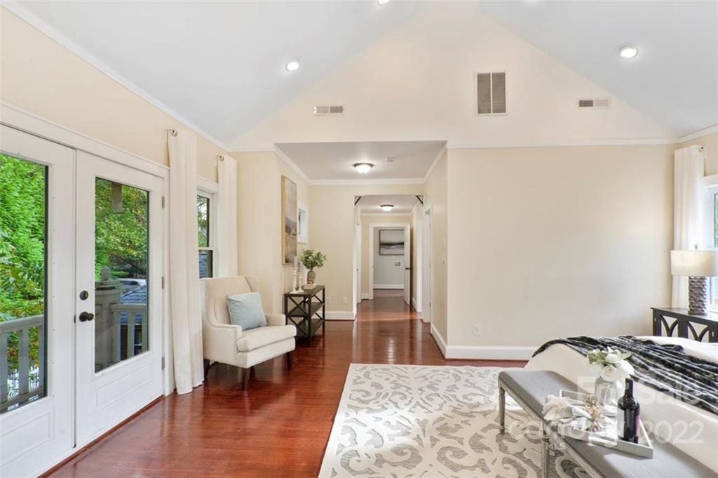 Elizabeth - Residential