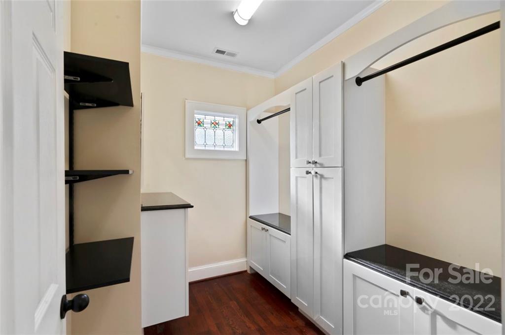 Elizabeth - Residential