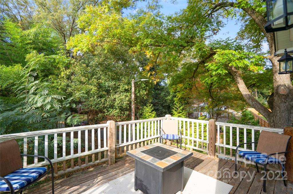 Elizabeth - Residential