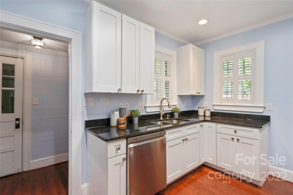 Elizabeth - Residential