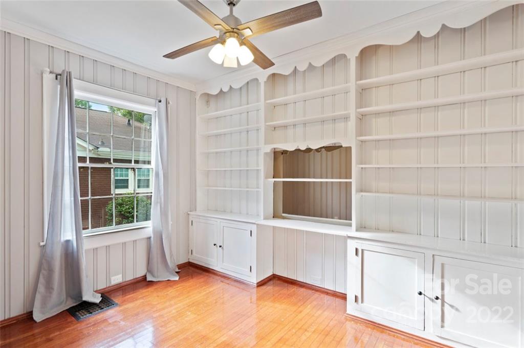 Elizabeth - Residential