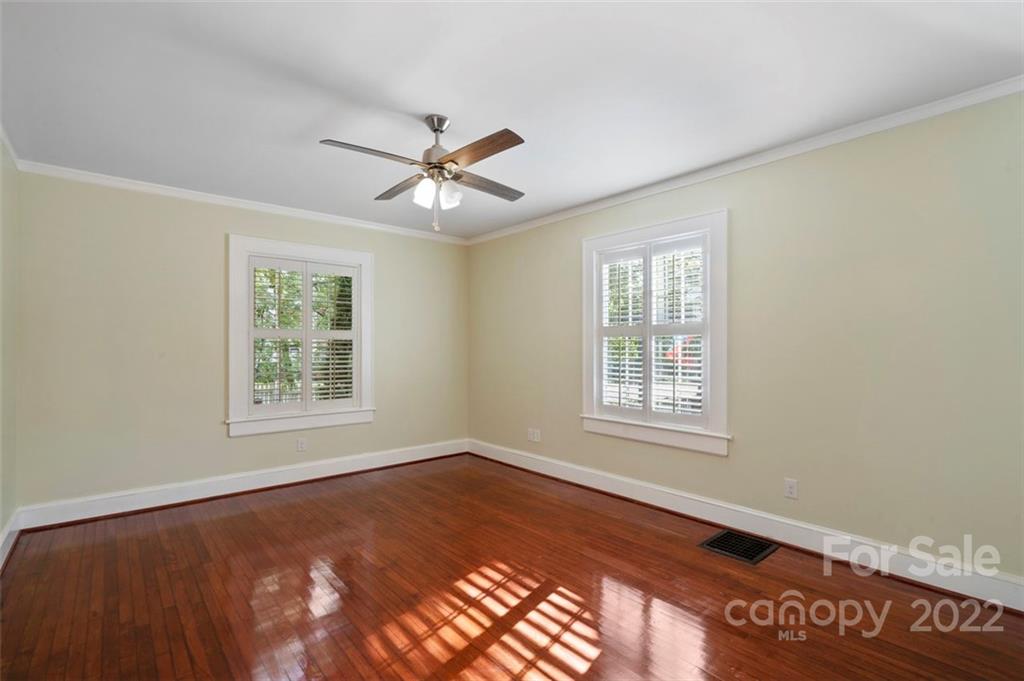 Elizabeth - Residential