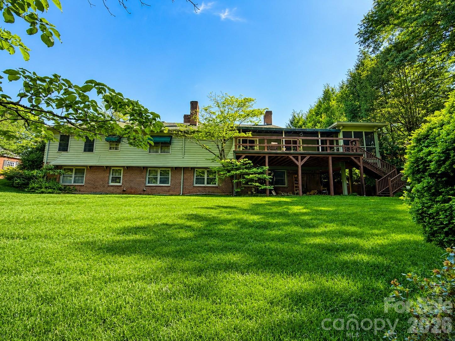 1811 5th Street NW