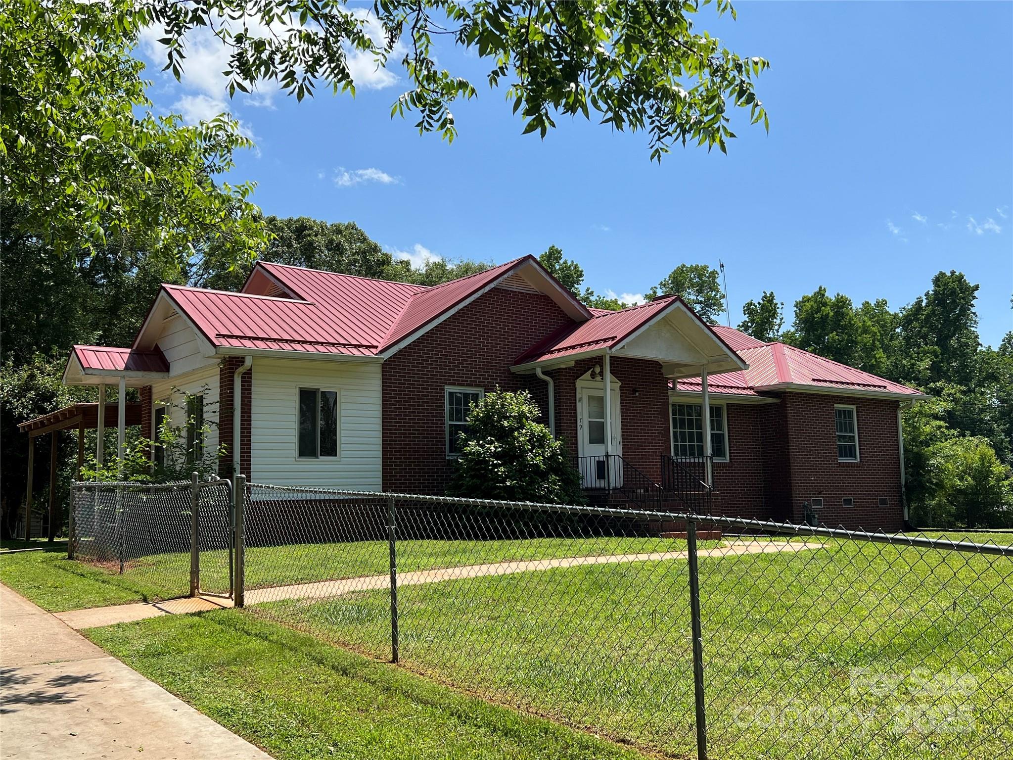 179 Sunnyside Street