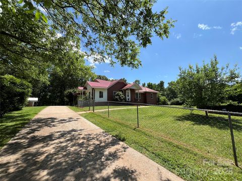 179 Sunnyside Street Forest City NC 28043