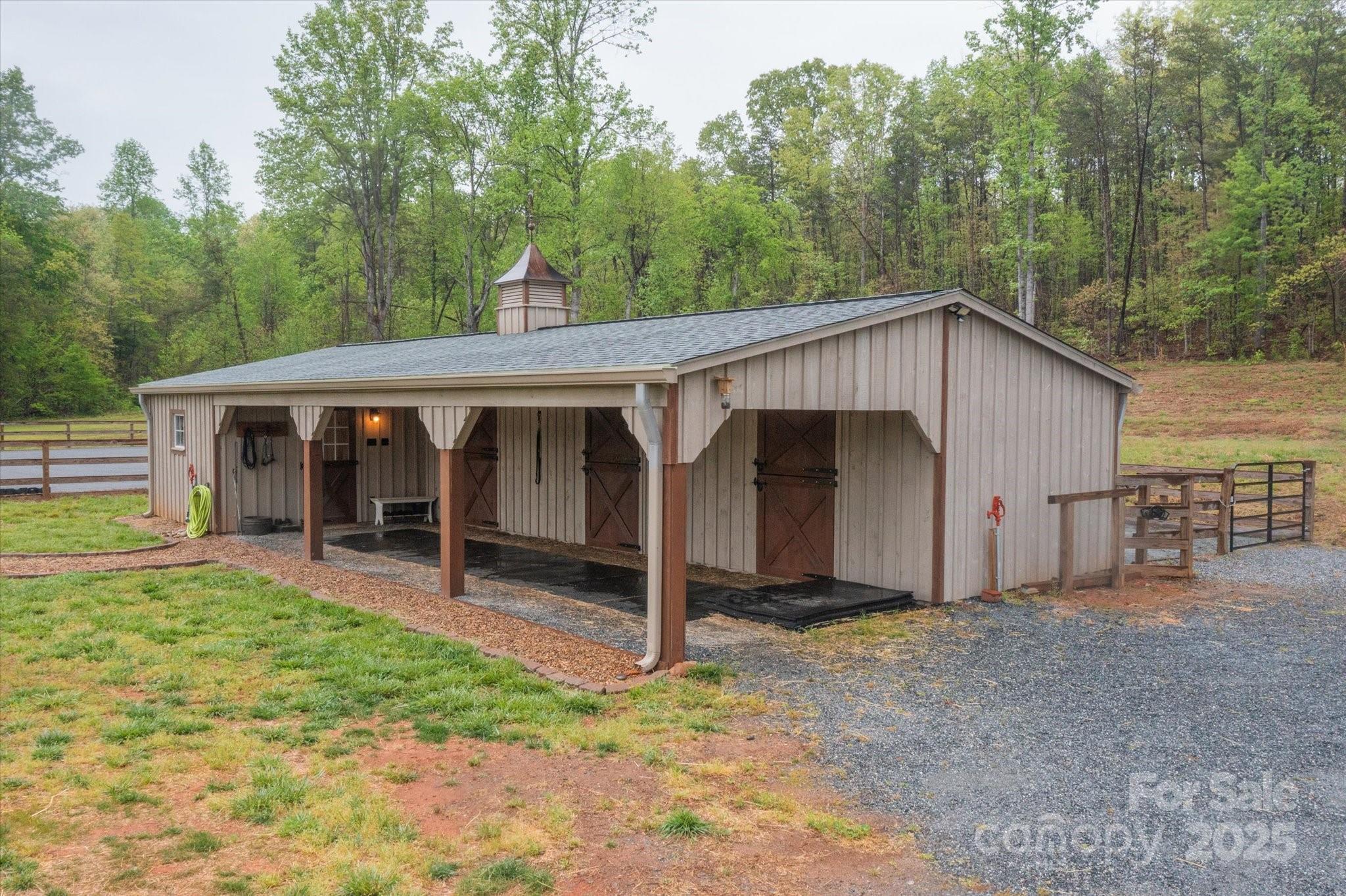 1091 Bill Collins Road