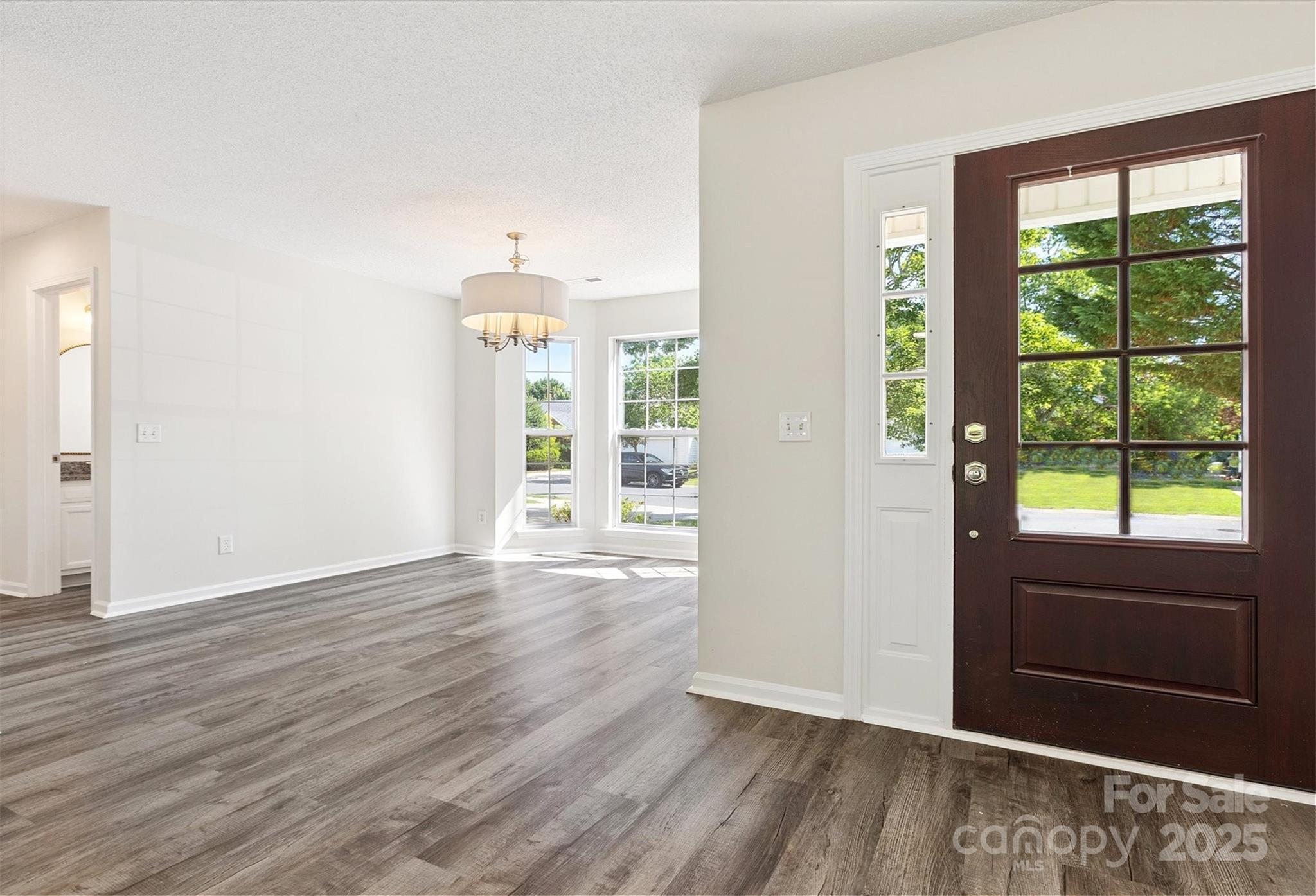 411 Carlisle Drive