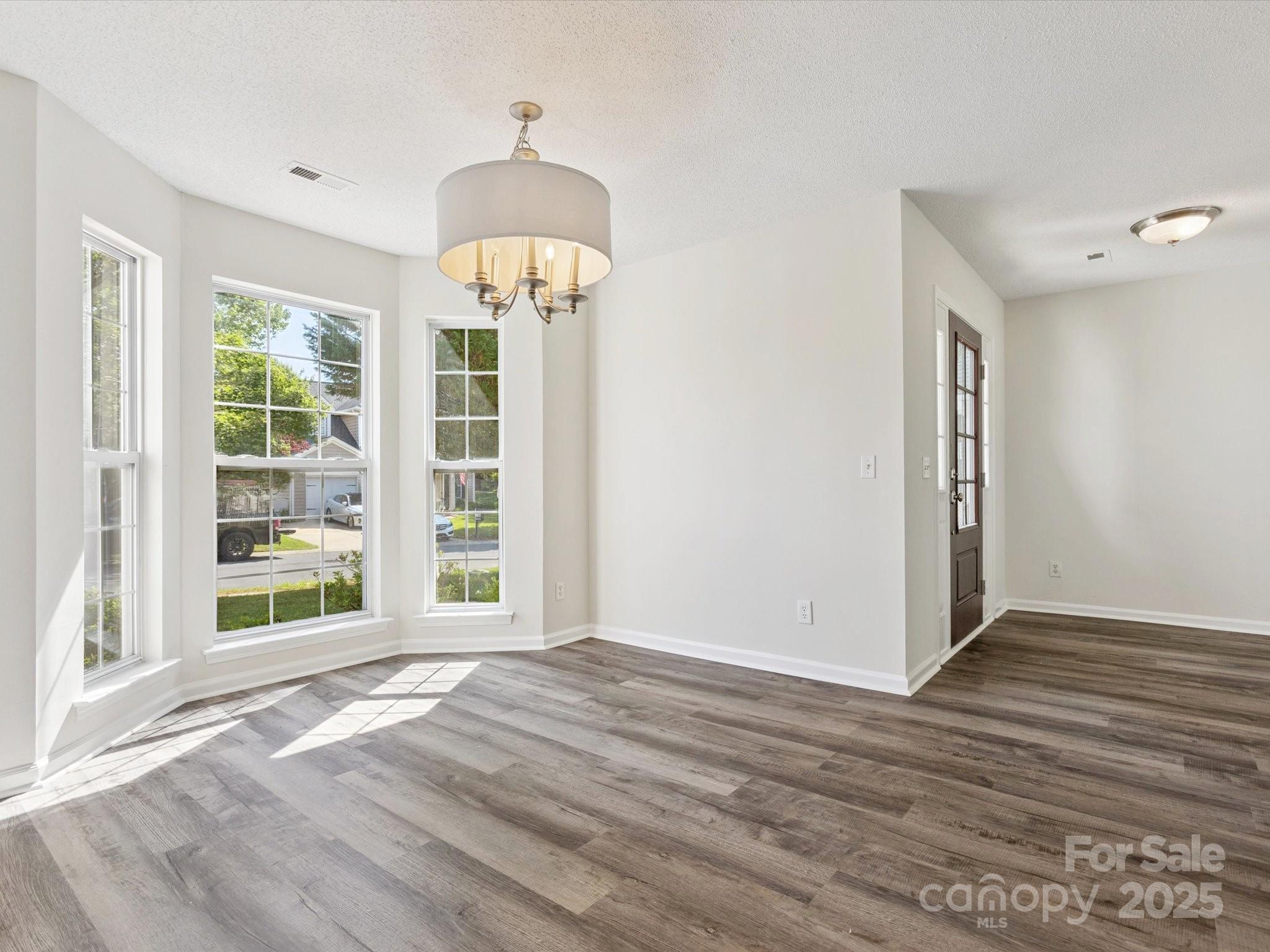 411 Carlisle Drive