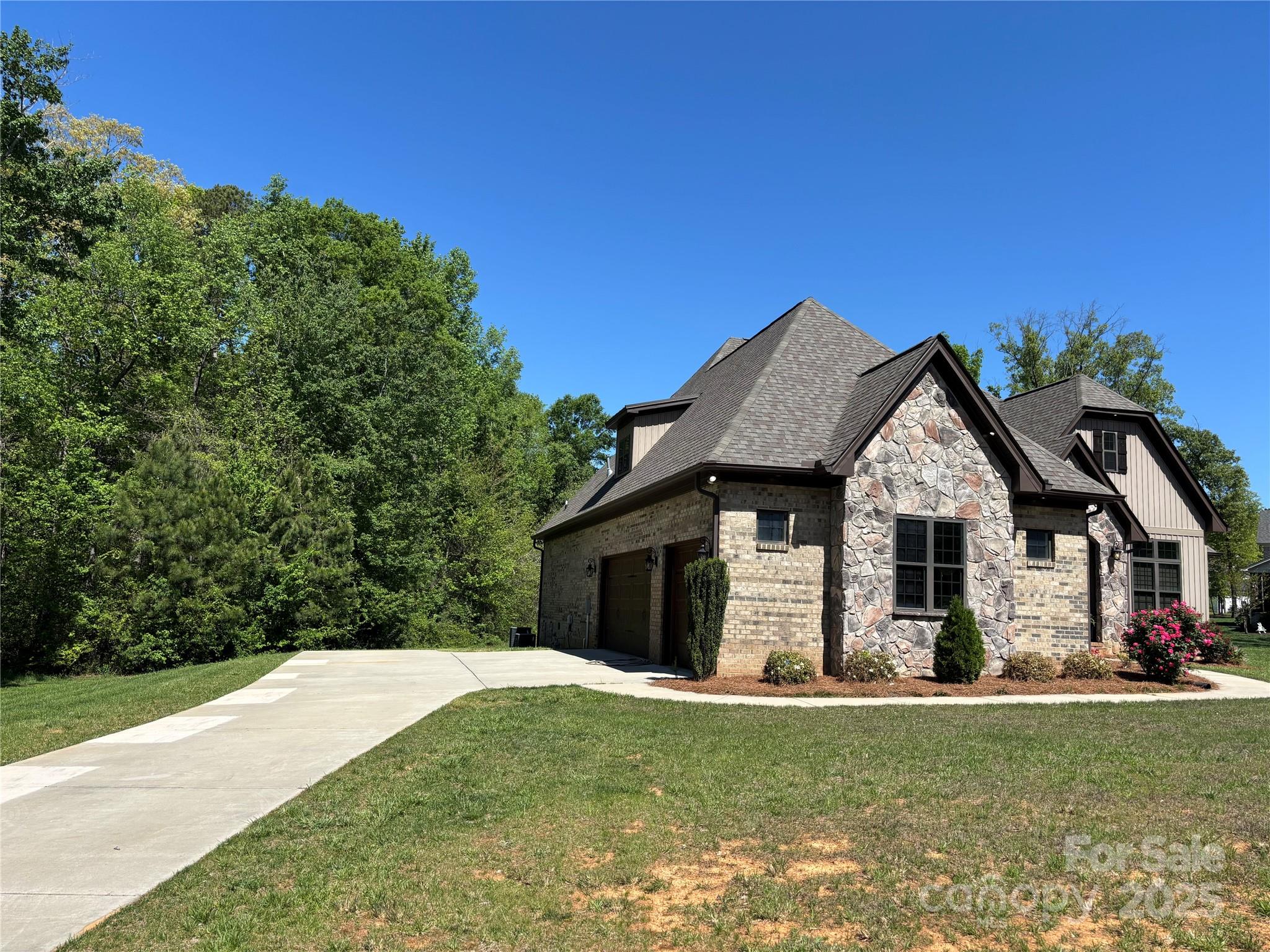 1021 Mccollum Oaks Lane