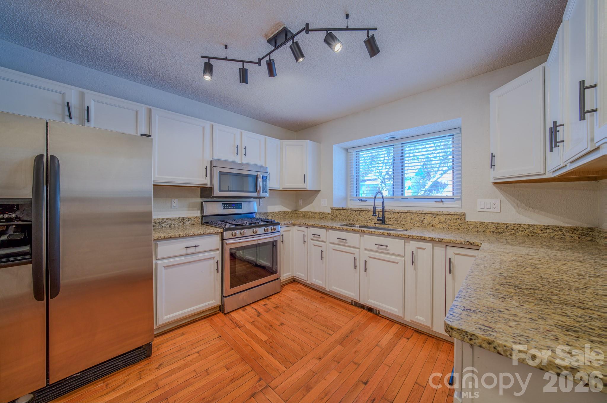 Hawthorne - Residential