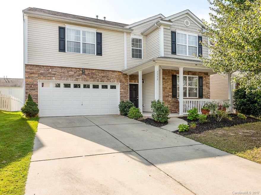 Highly desirable Matthews Grove. Move in ready 2 story home. Immaculate. New carpet up.  New laminate flooring on main.Open Floor plan. Large Master Ste. w/Mstr Bath. Large Upper Loft. Fireplace with custom mantel in Family Room. Entry level Dining area/Living Room. Close proximity to schools, shopping, work out facility. Easy access to I485 and Providence Rd.. Well established neighborhood. Covered front porch. Fully developed shade trees. Minutes from Carolina Place Mall and Southpark Mall.