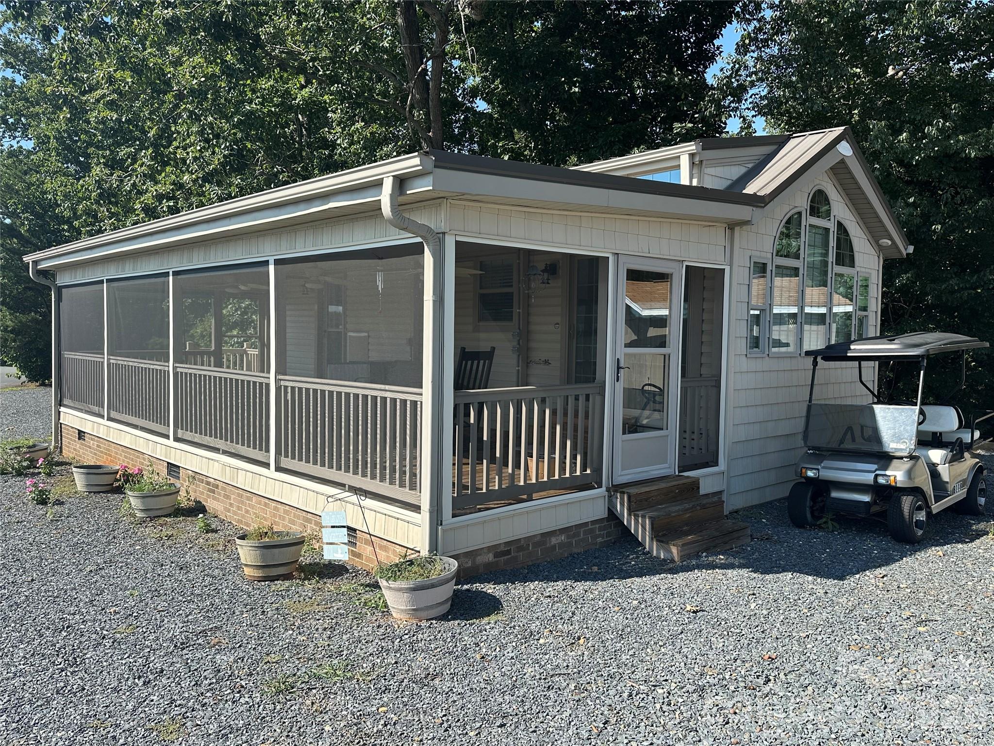 160 Grand View Drive