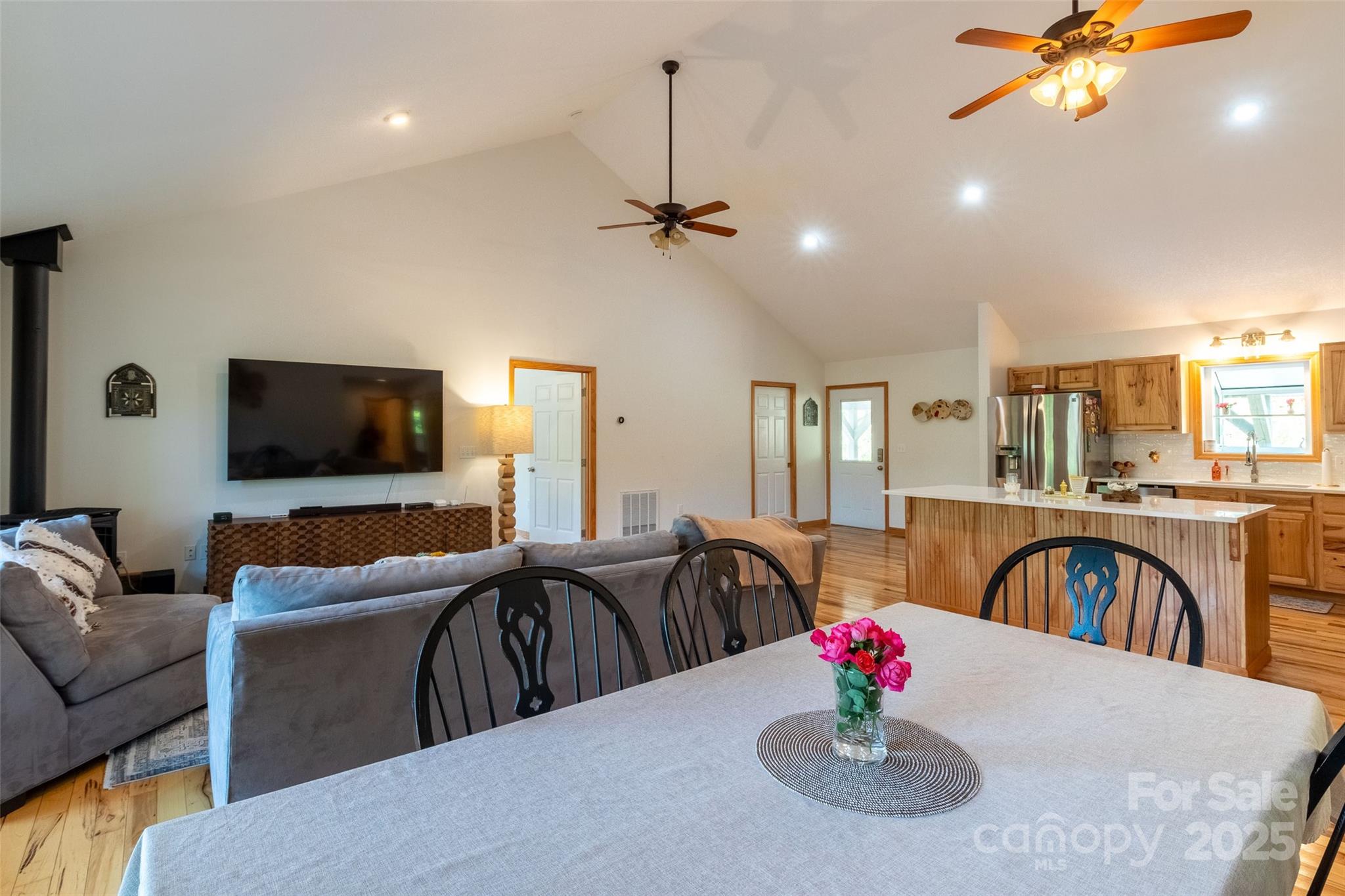 Noahs Landing - Residential