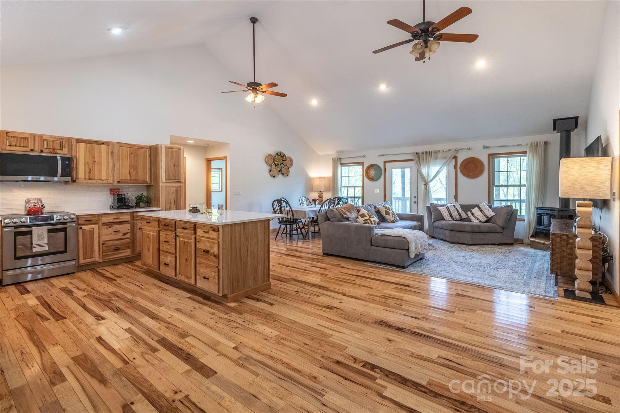 980 South River Road