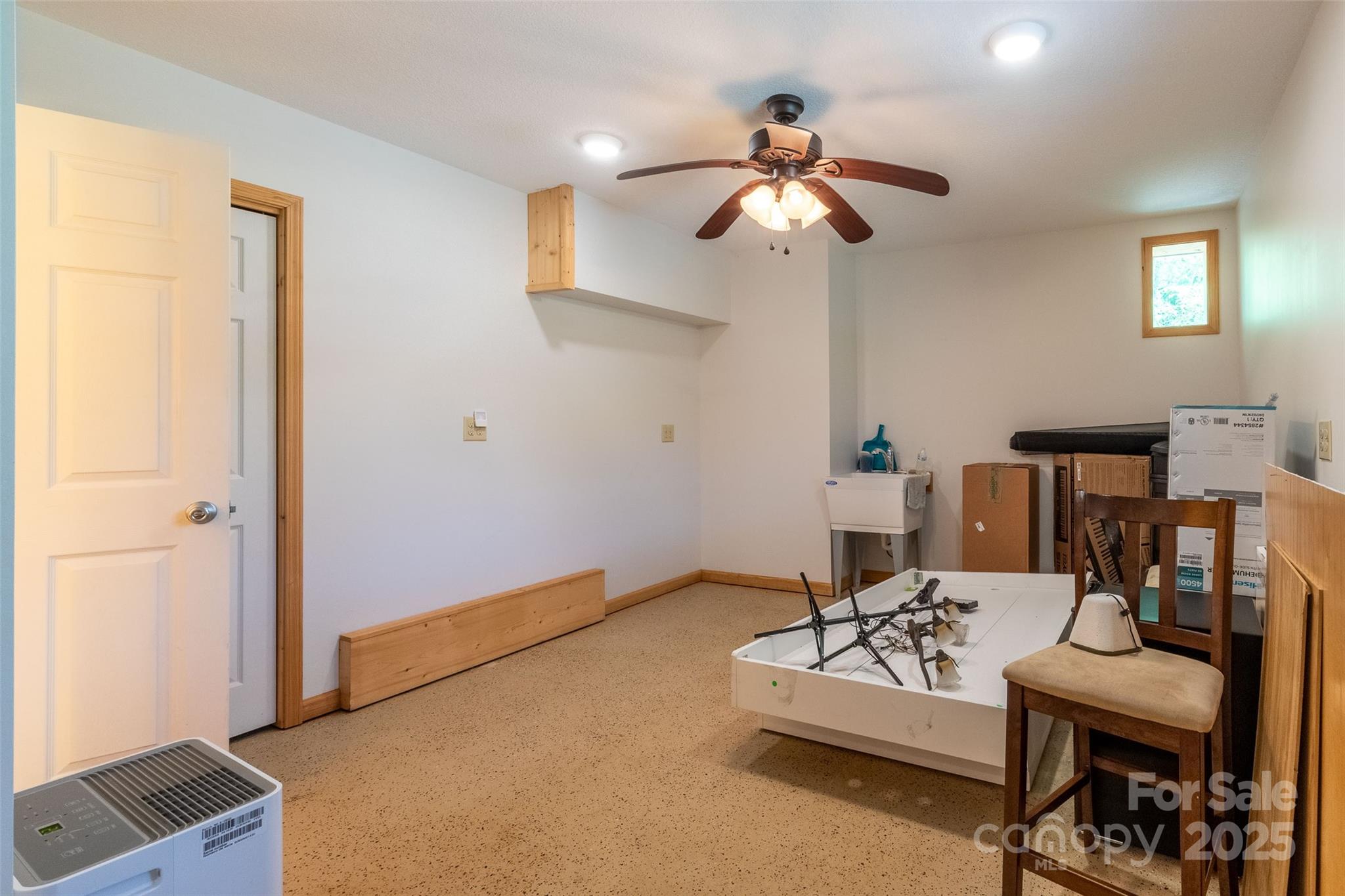 Noahs Landing - Residential