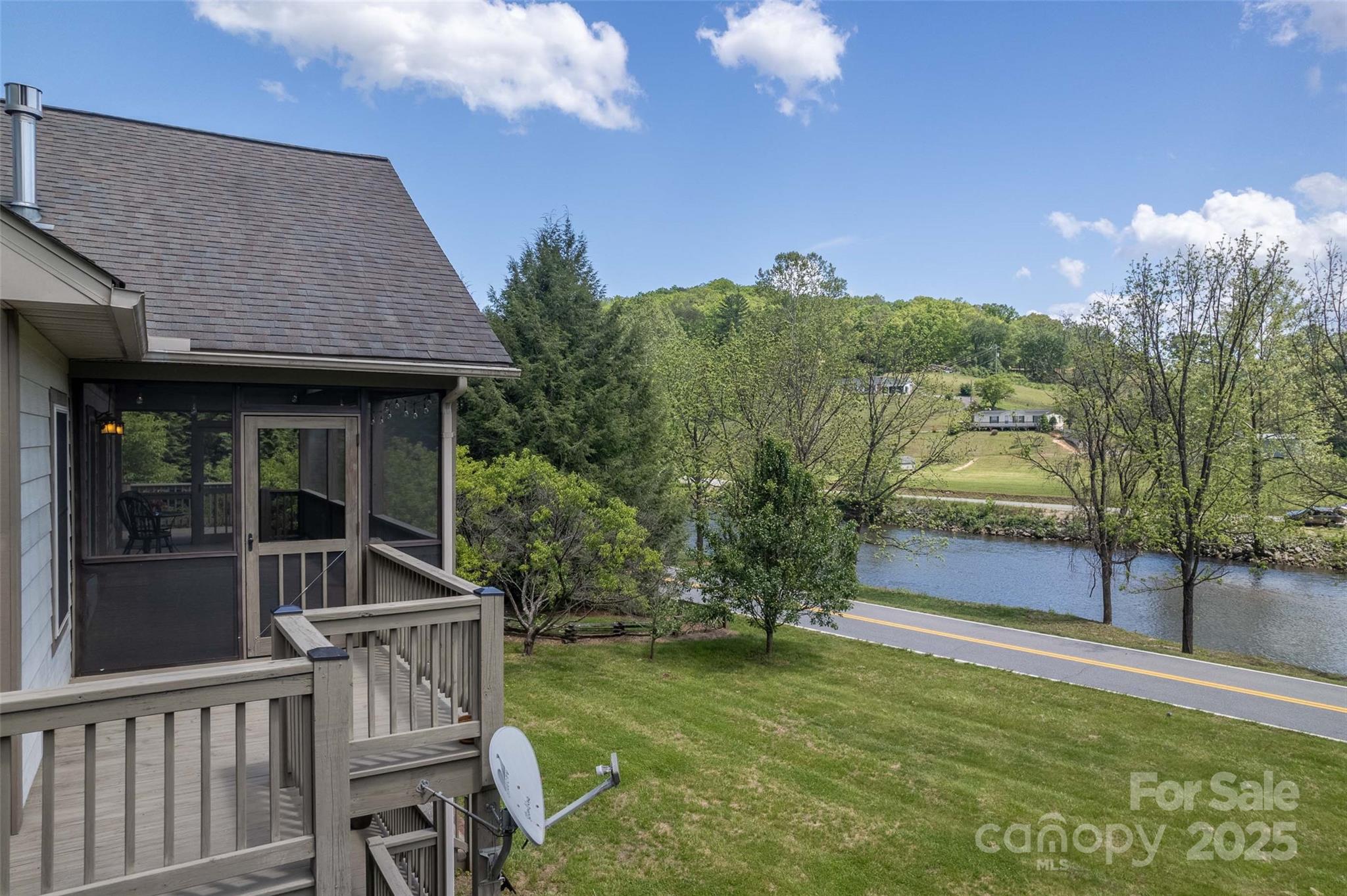 Noahs Landing - Residential