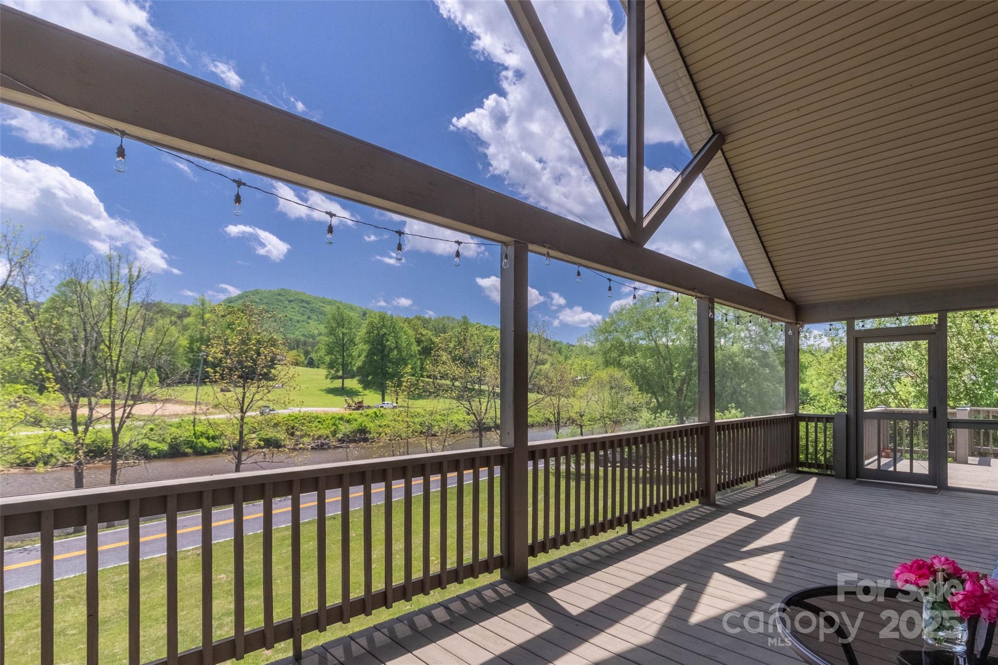 980 South River Road