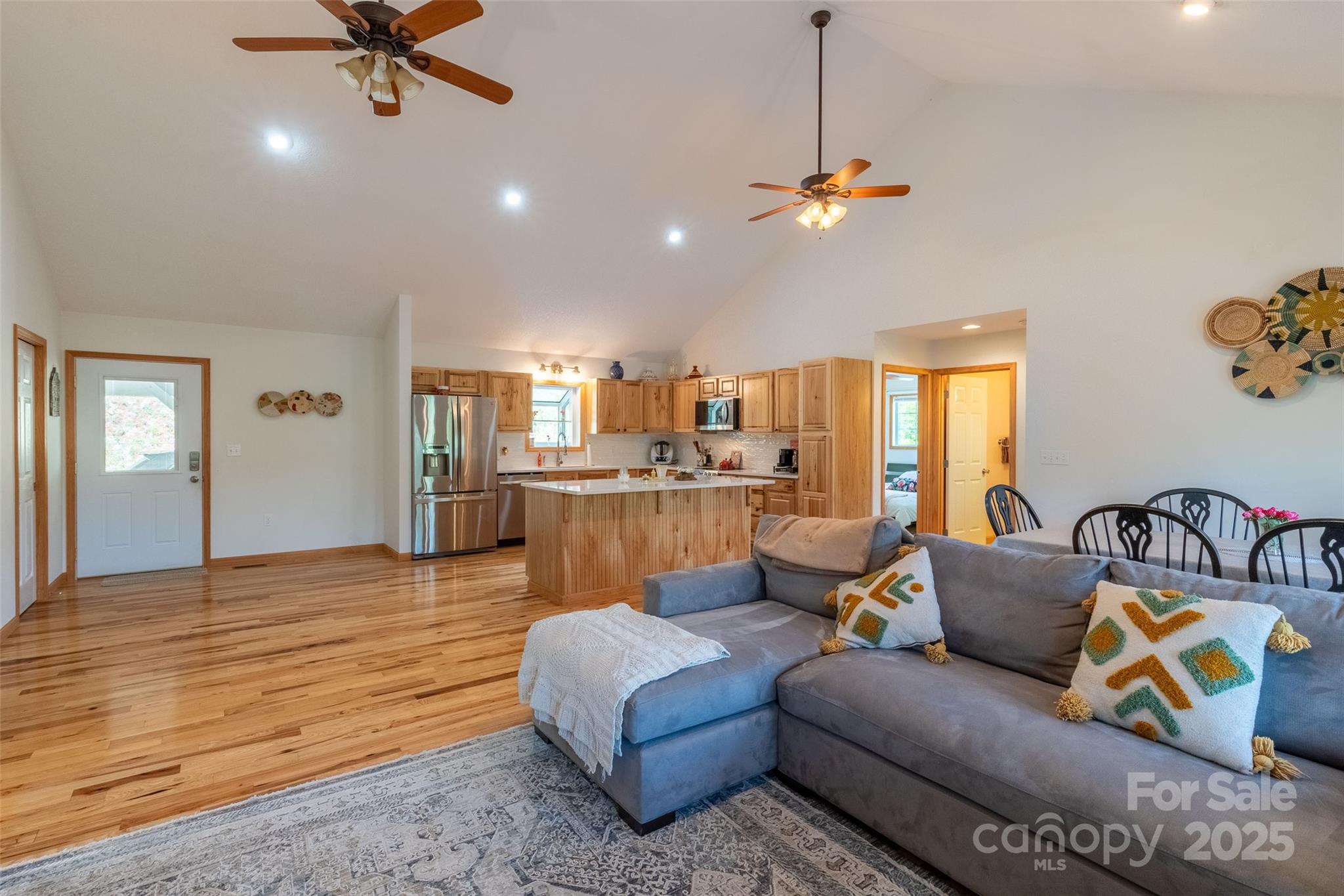 Noahs Landing - Residential