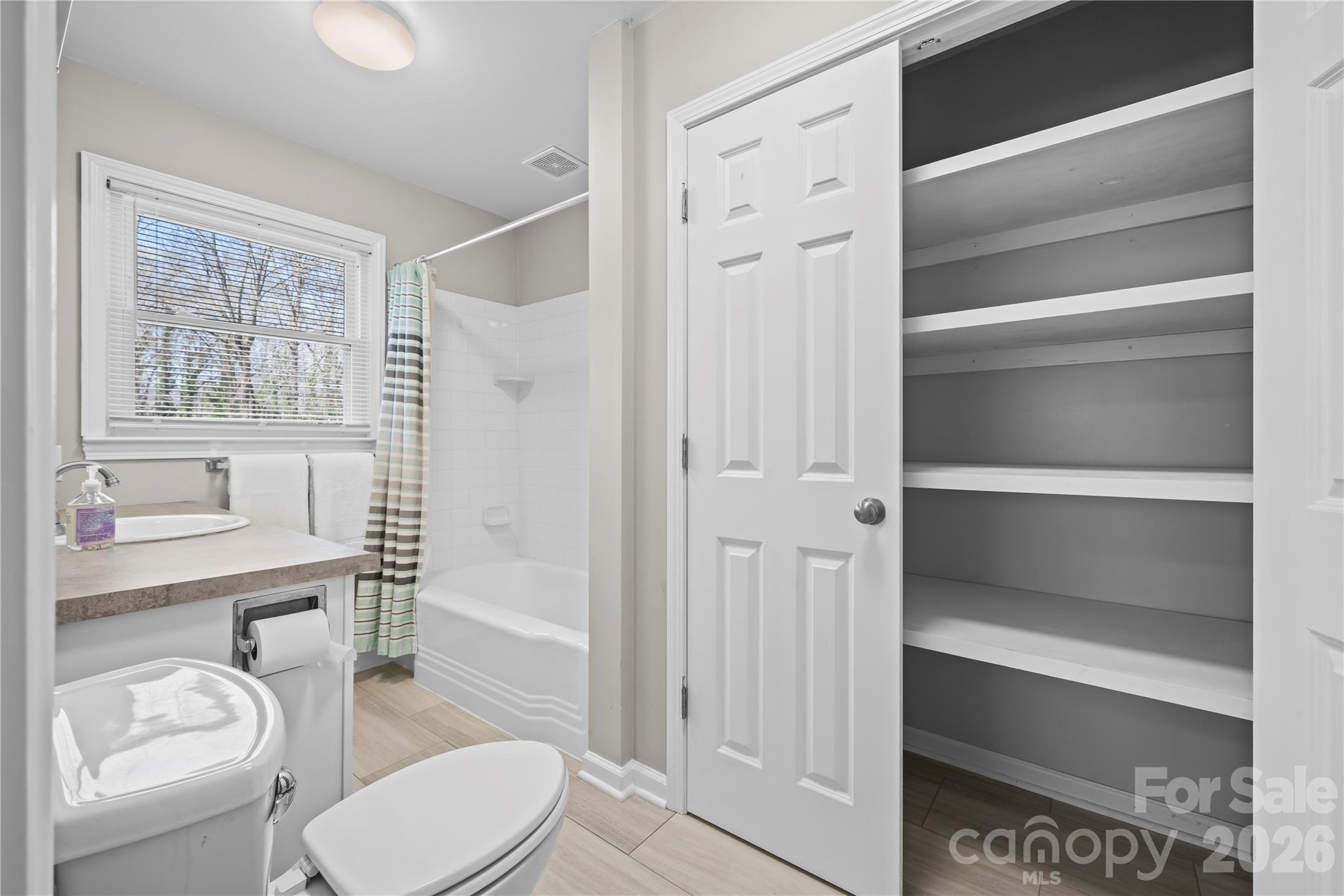 Colonial Heights - Residential