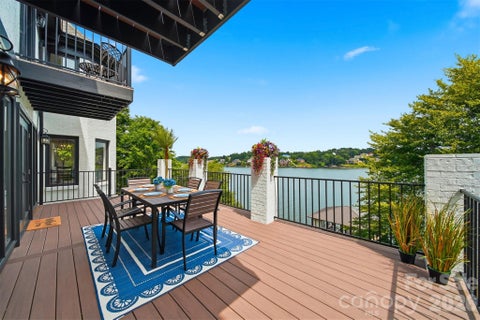 Photo of 476 44th Avenue Drive NW, Hickory, NC 28601 (MLS # 4406510)