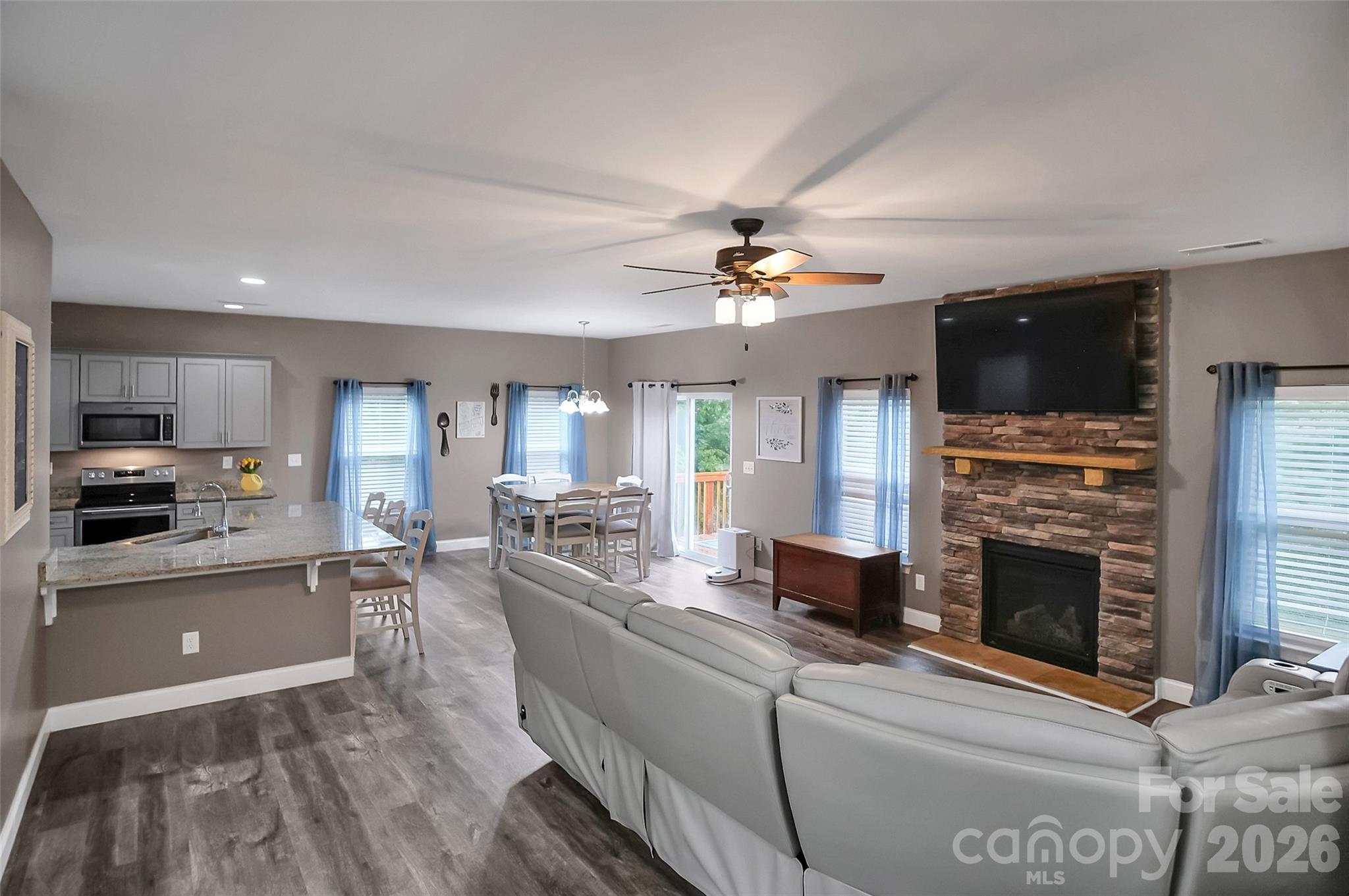 122 Windstone Drive