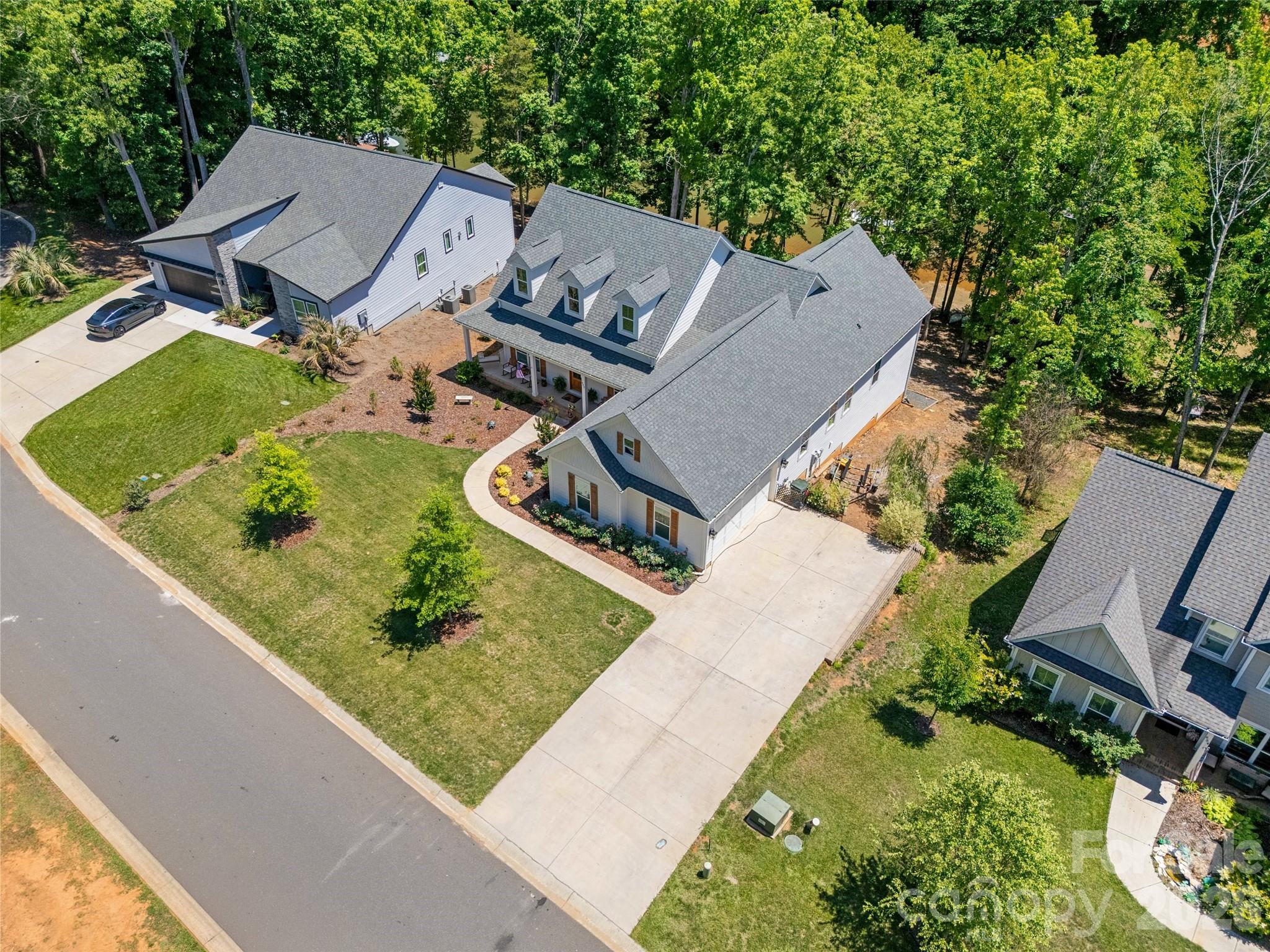 Lake Crest - Residential