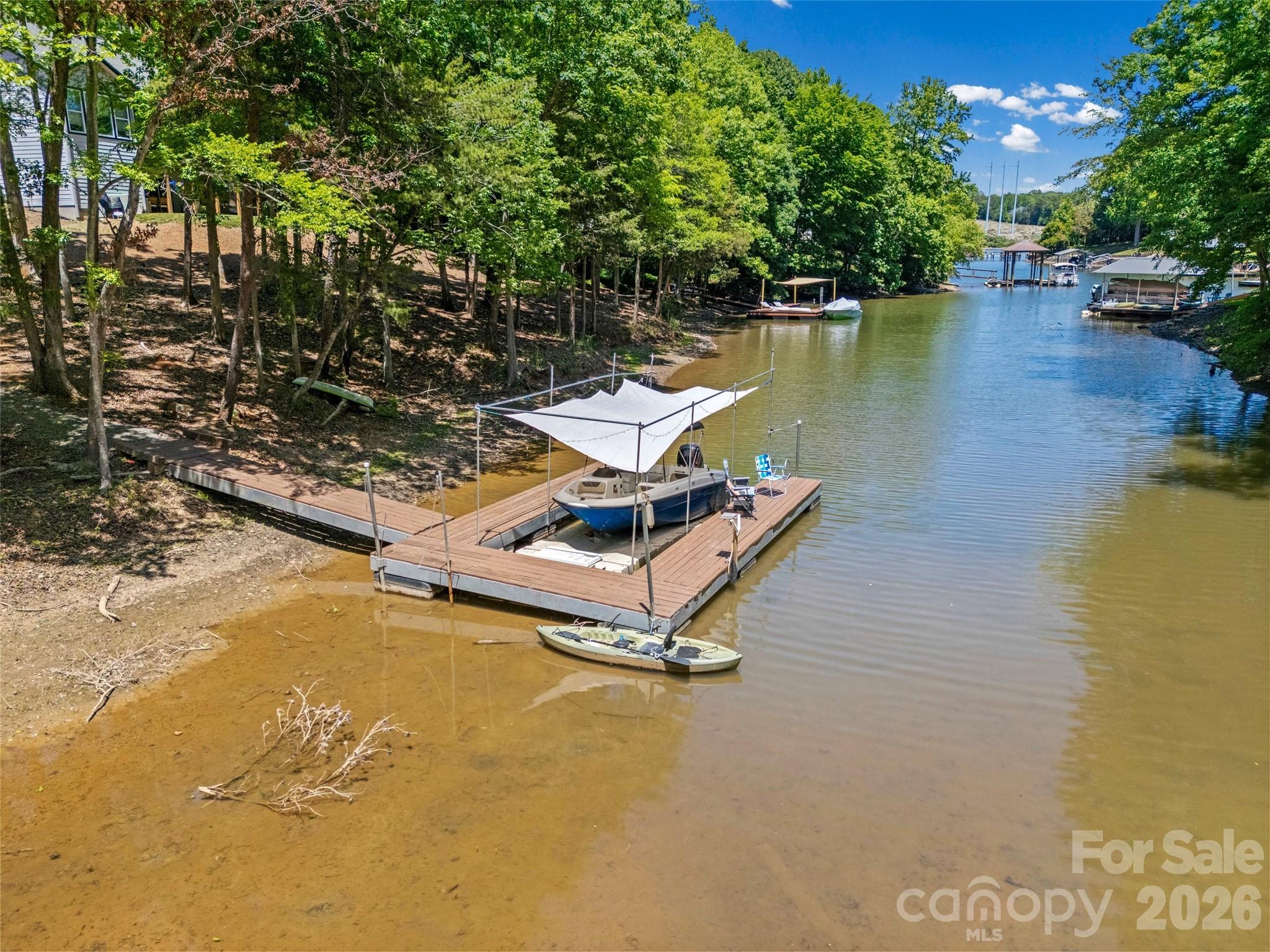 Lake Crest - Residential