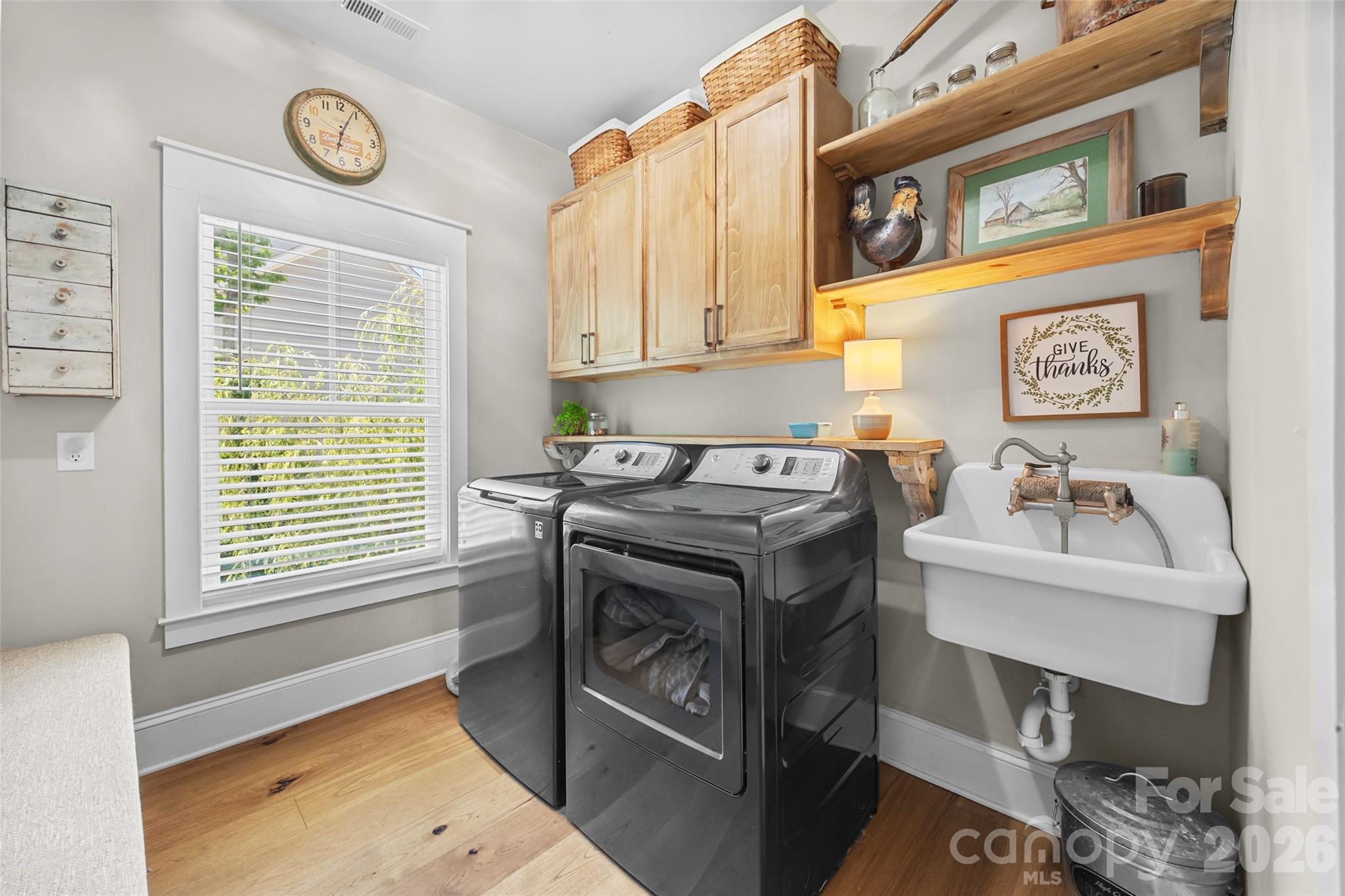 Lake Crest - Residential