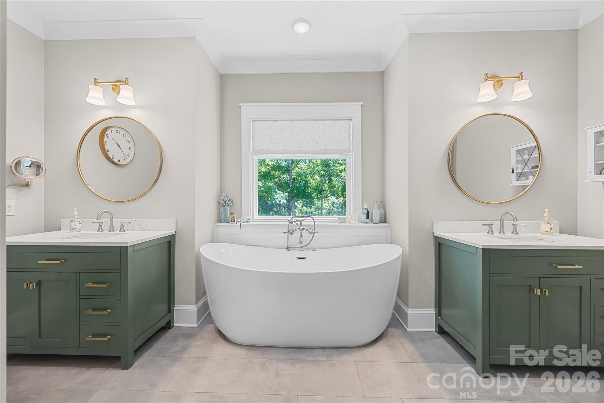 Lake Crest - Residential