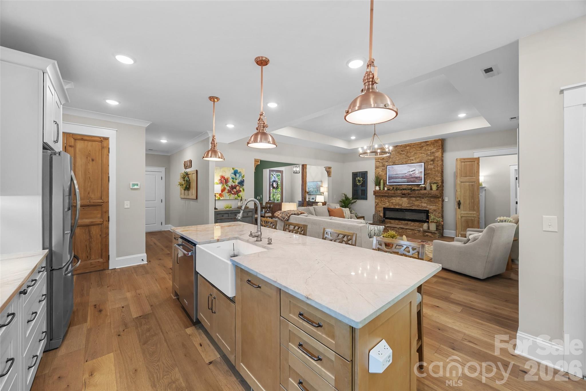 Lake Crest - Residential