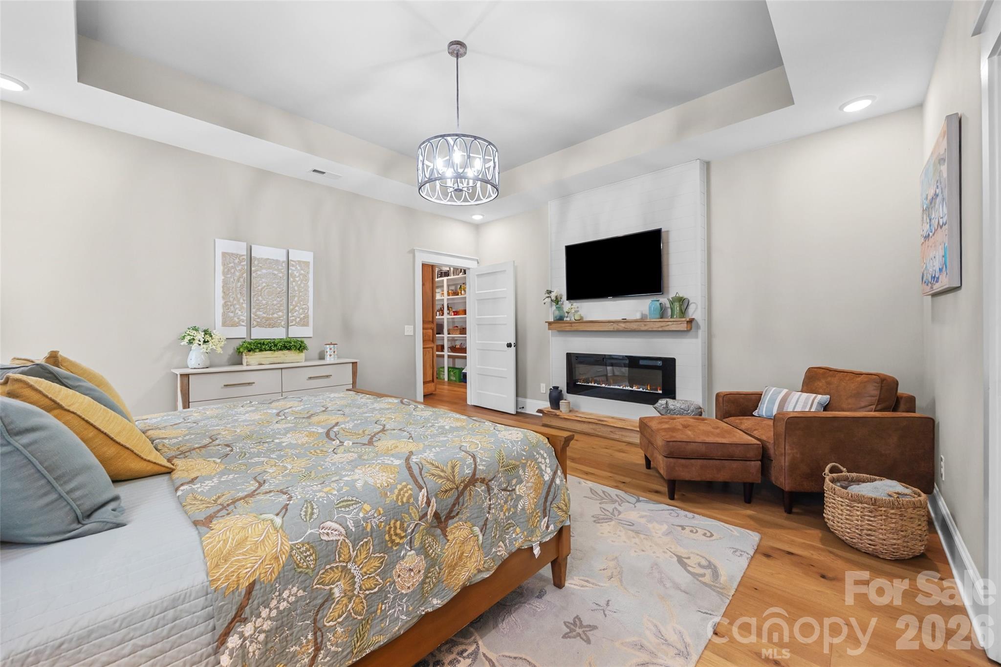 Lake Crest - Residential