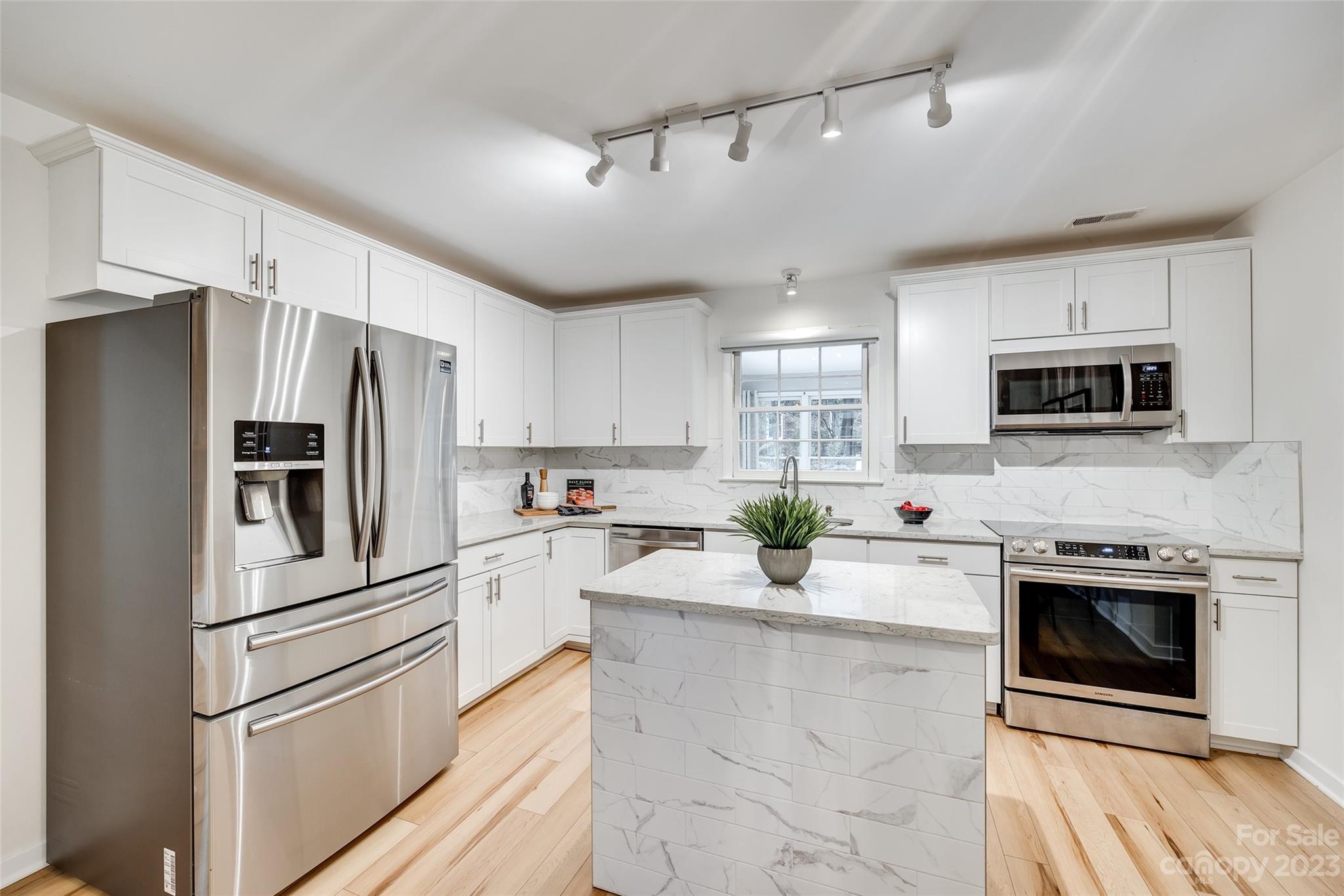 Sardis Forest - Residential