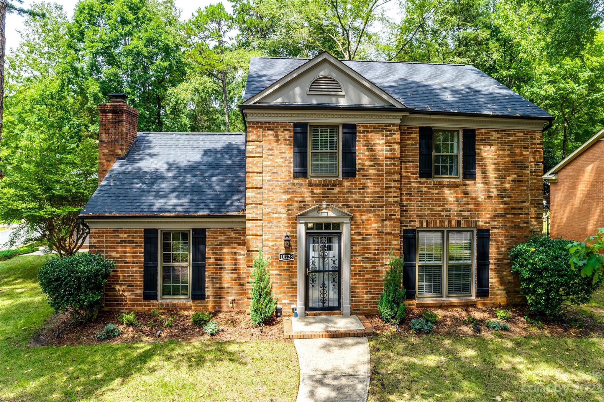 Sardis Forest - Residential