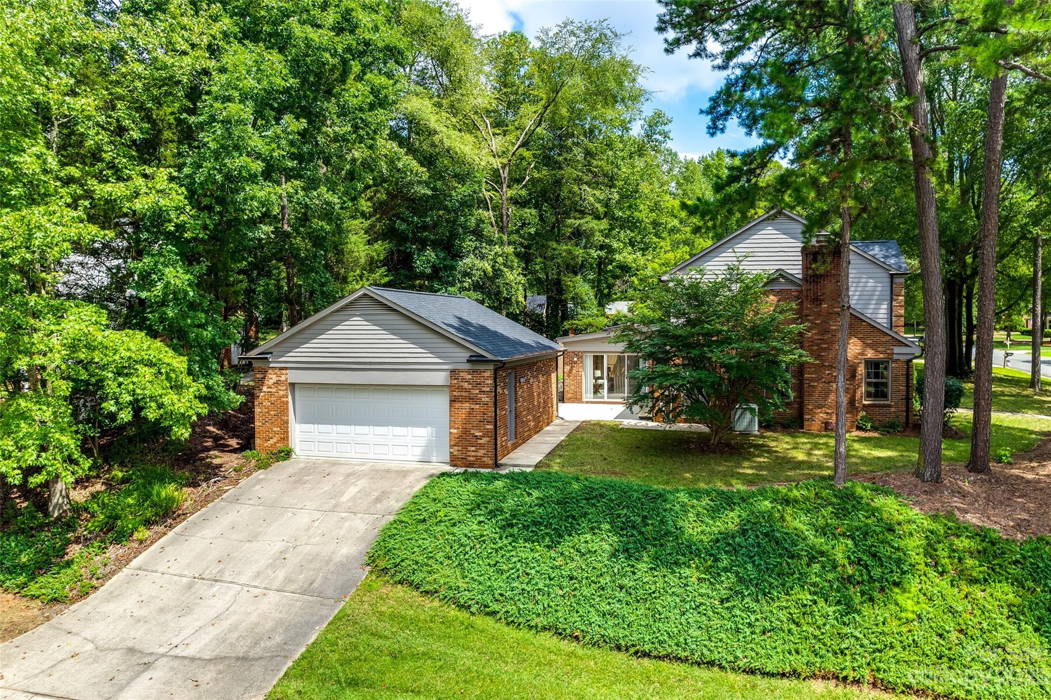 Sardis Forest - Residential