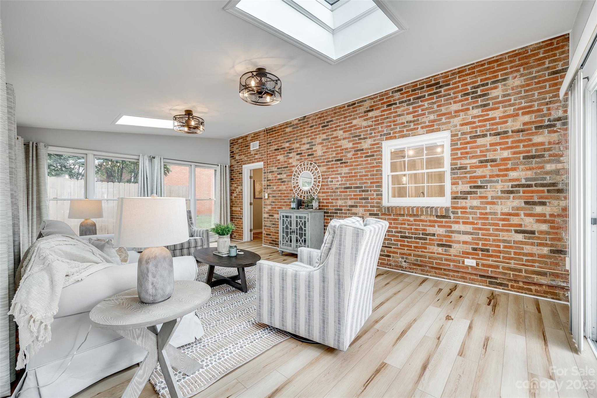 Sardis Forest - Residential