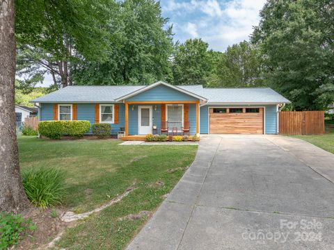 Single Family Residence in Charlotte NC 7200 Newell Acres Drive.jpg