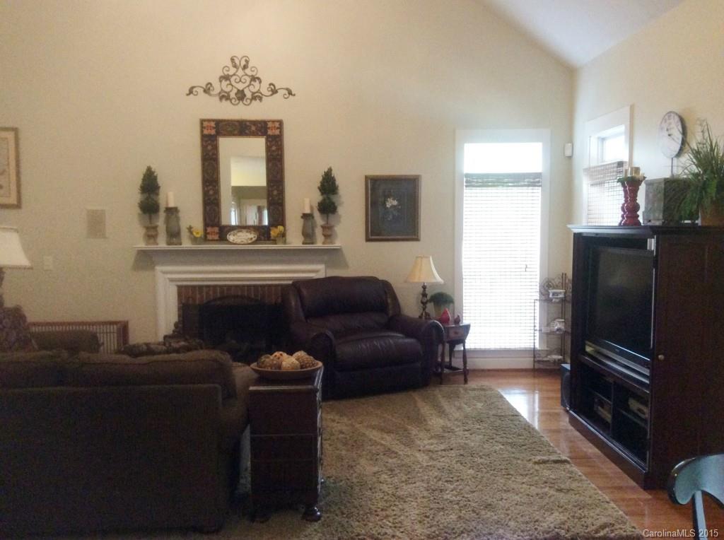 Lake Shore - Residential