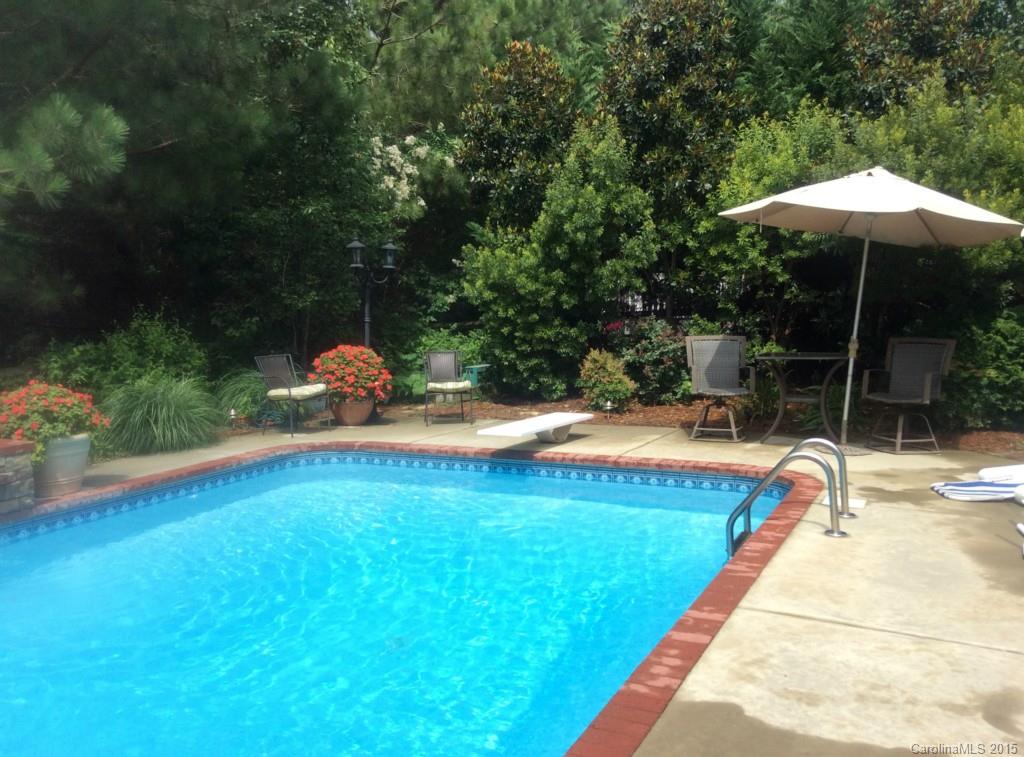 Lake Shore - Residential