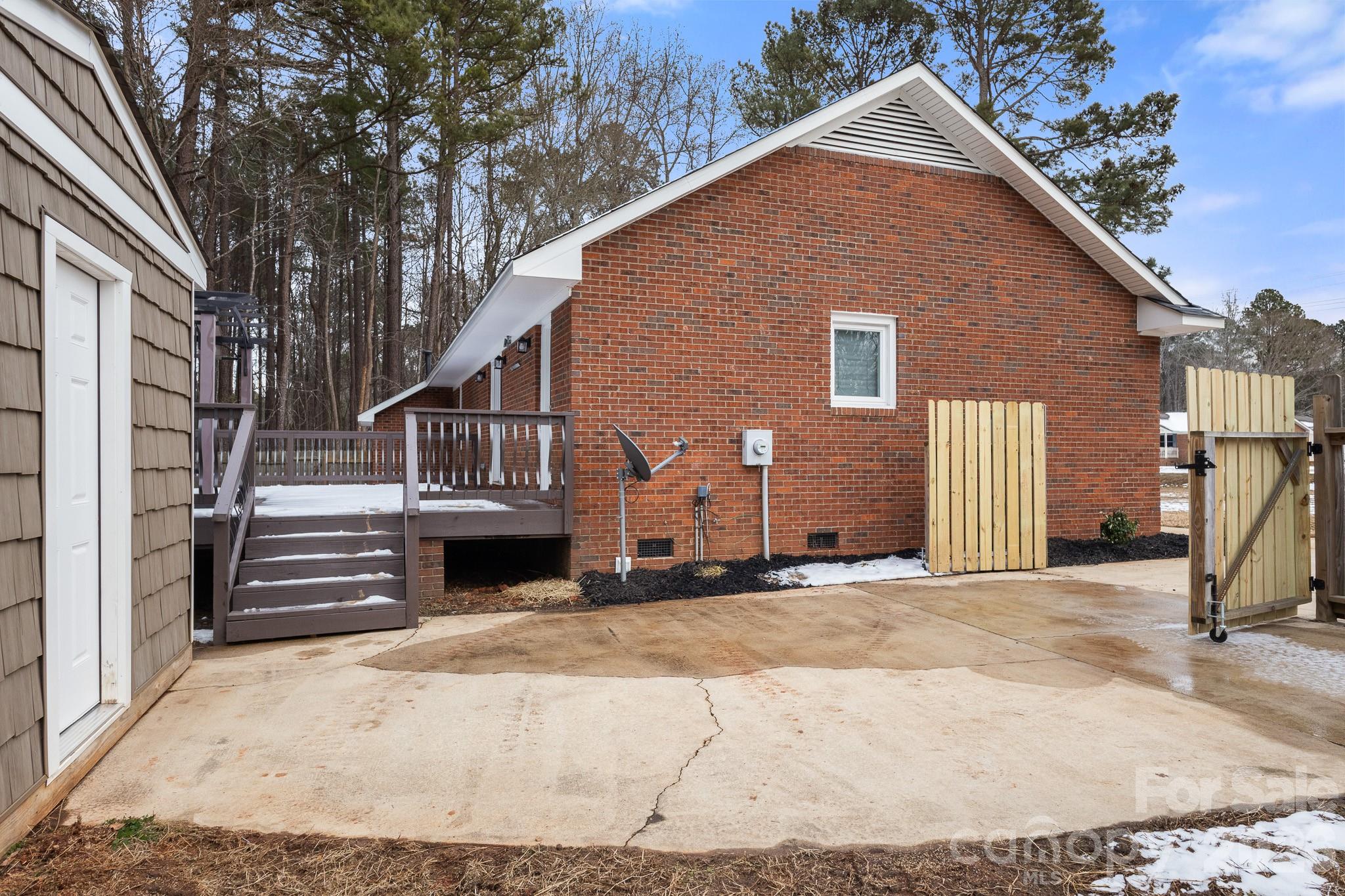 Farm Pond Acres - Residential