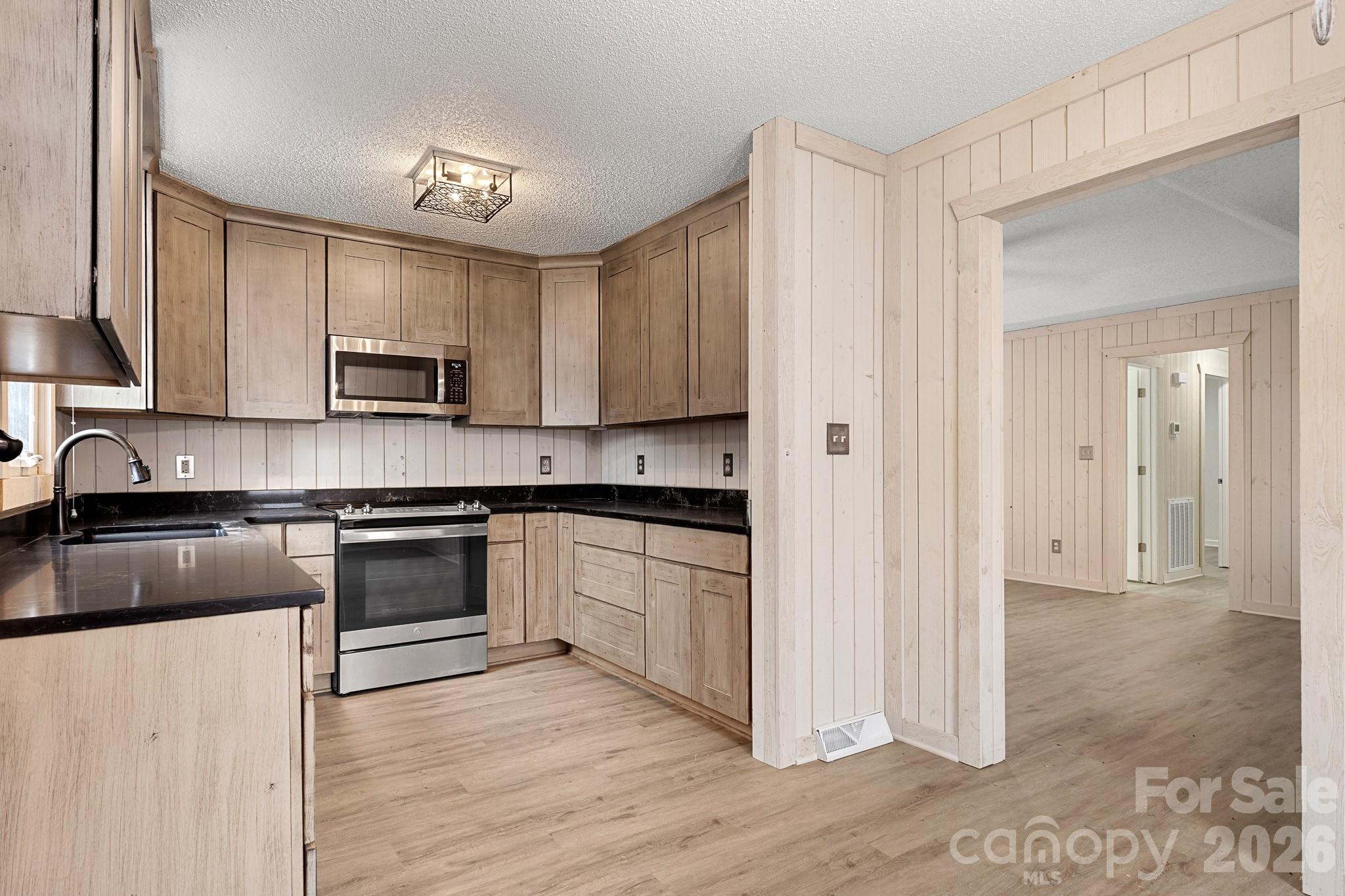 Farm Pond Acres - Residential